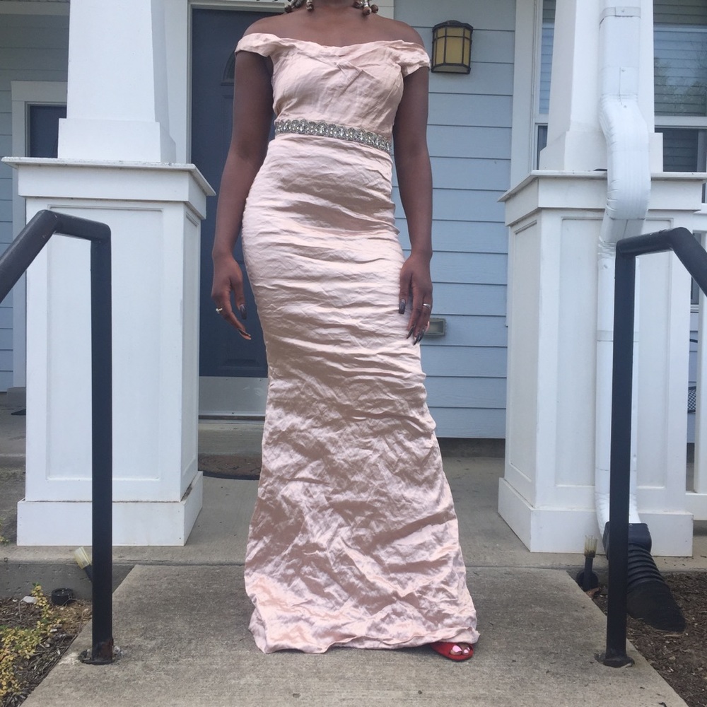 Gorgeous Nicole Miller Off the Shoulders Gown